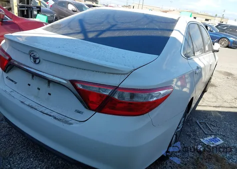 2017 Toyota Camry Se z USA, uszkodzony, nr VIN 4T1BF1FKXHU748017